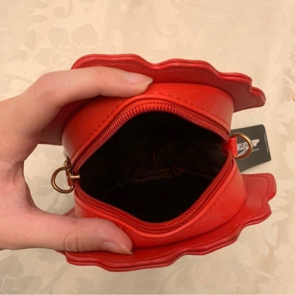 French Fry Crossbody Bag, Gold chain, NWT - Picture 4 of 7